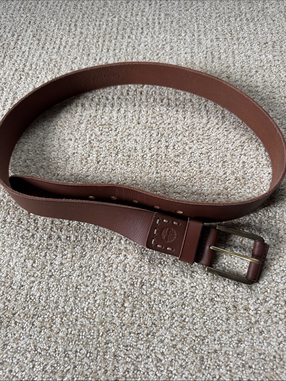 Timberland Chestnut Brown Leather Belt with Brass-Tone Buckle